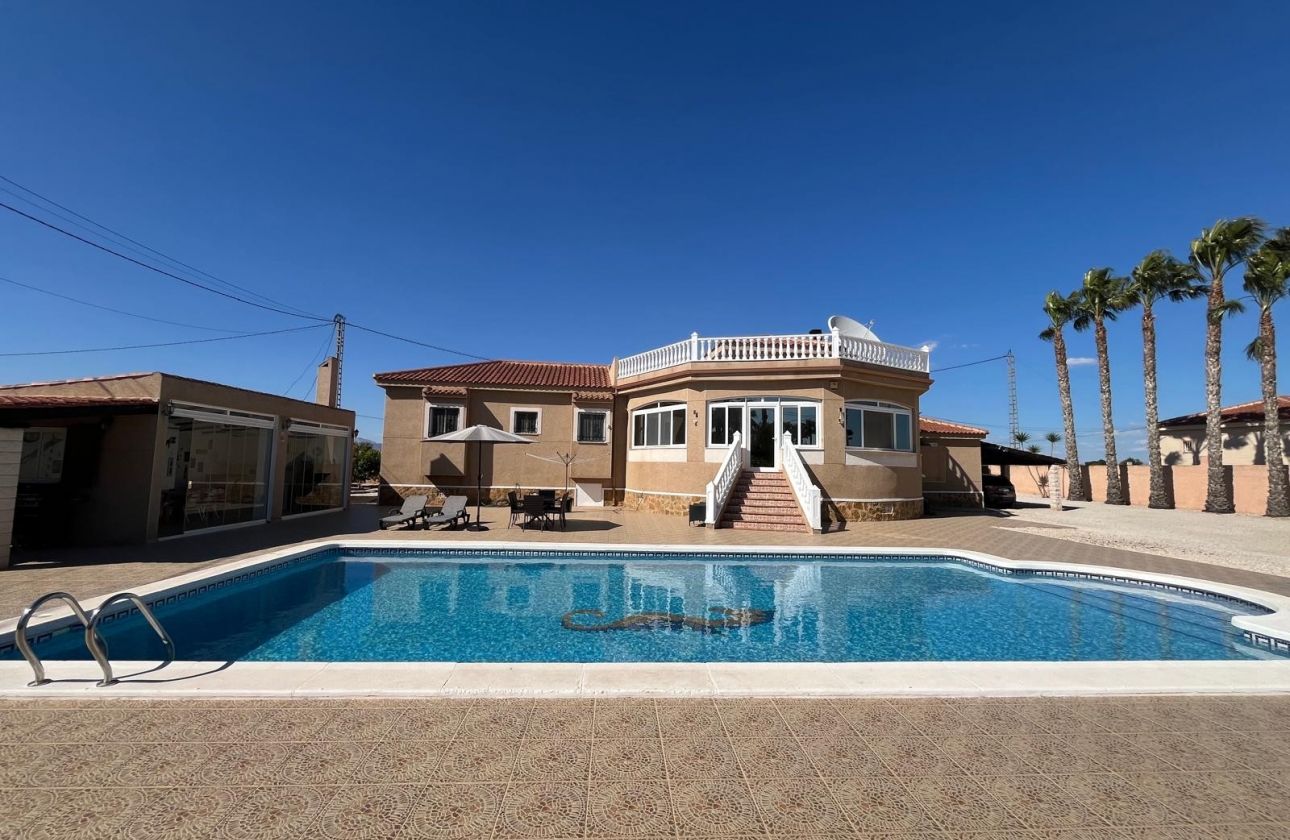 Reventa - Villa - Catral