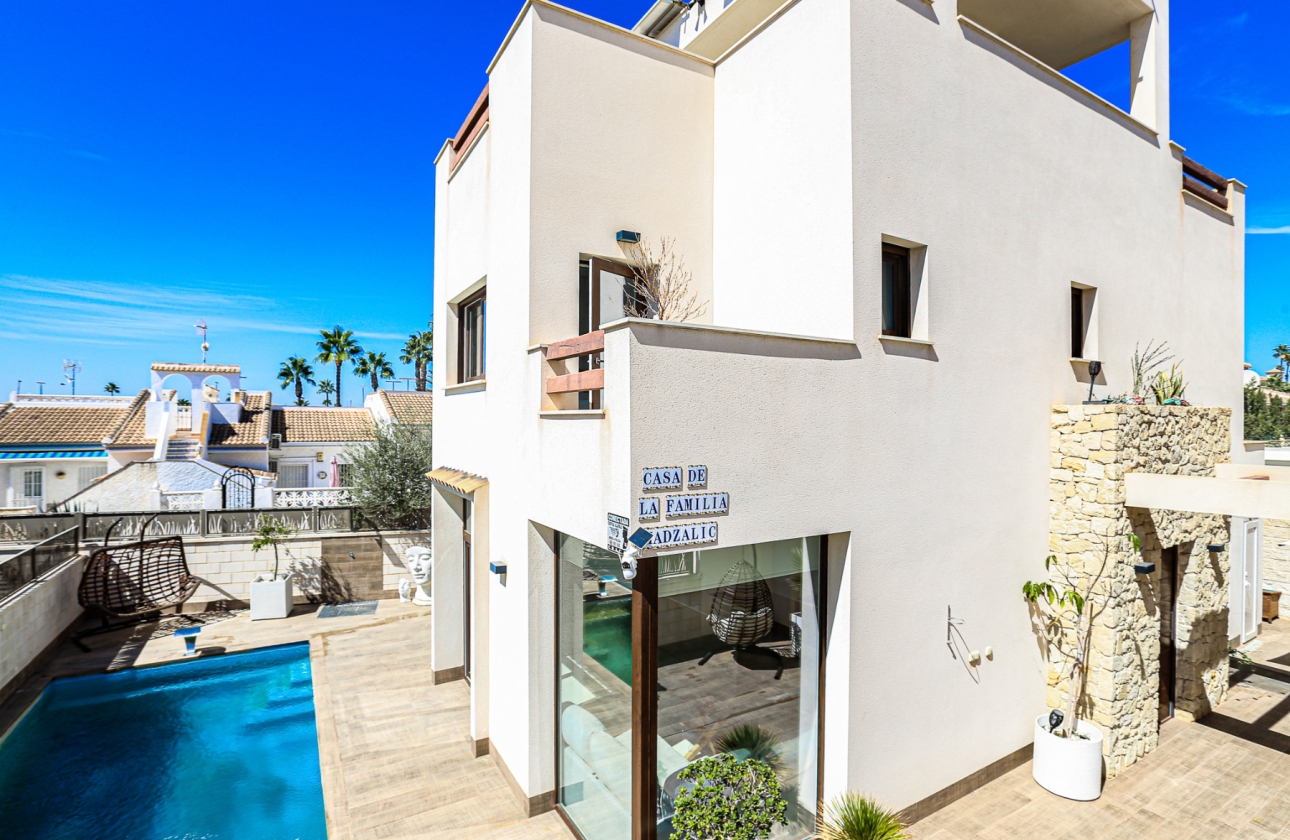 Reventa - Villa - Ciudad Quesada - Doña Pepa