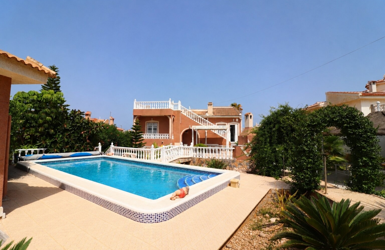 Reventa - Villa - Ciudad Quesada - La Fiesta