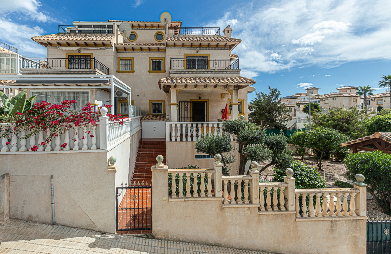 Reventa - Villa - La Zenia - Villas San Jose