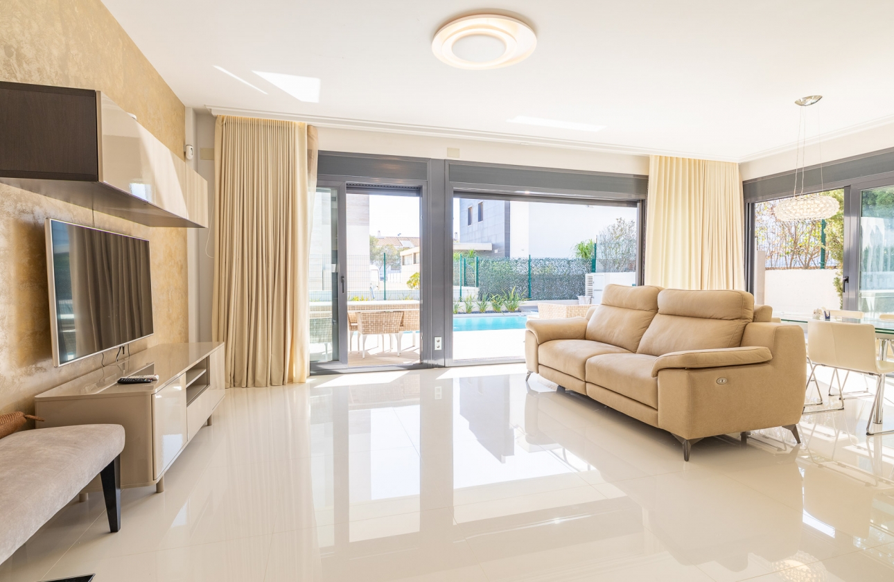 Reventa - Villa - Orihuela Costa - Campoamor