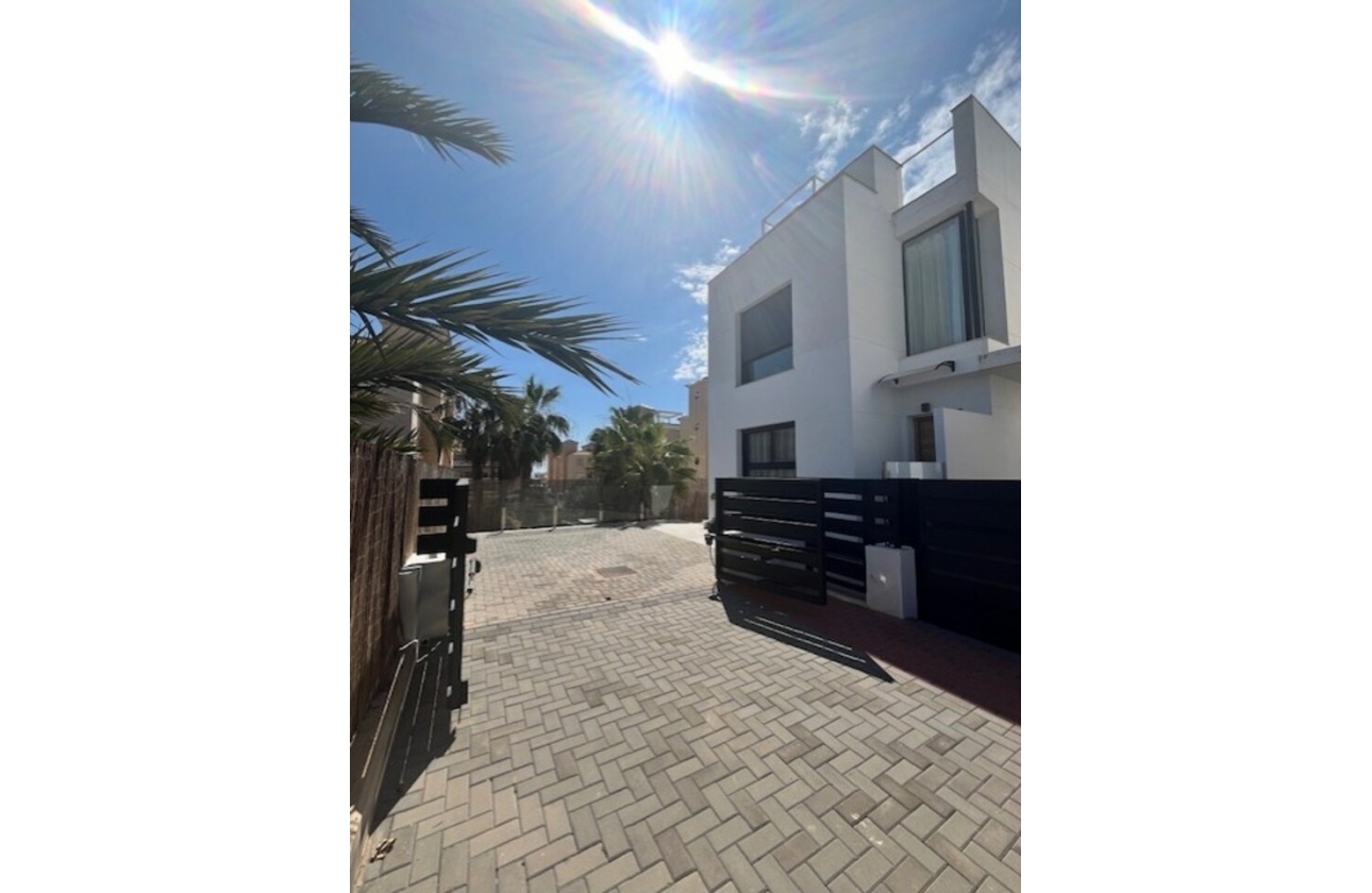 Reventa - Villa - Orihuela Costa - Lomas de Cabo Roig