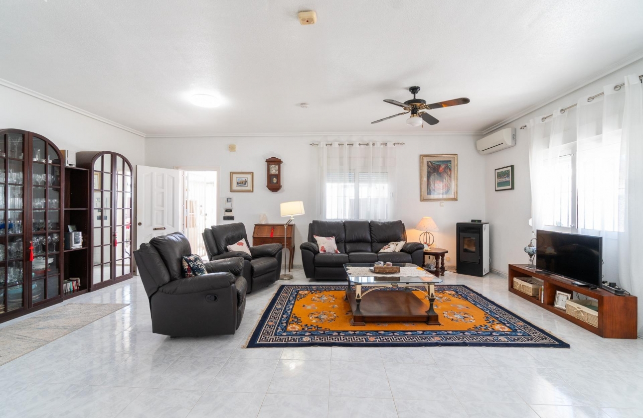 Reventa - Villa - Orihuela Costa - Playa Flamenca