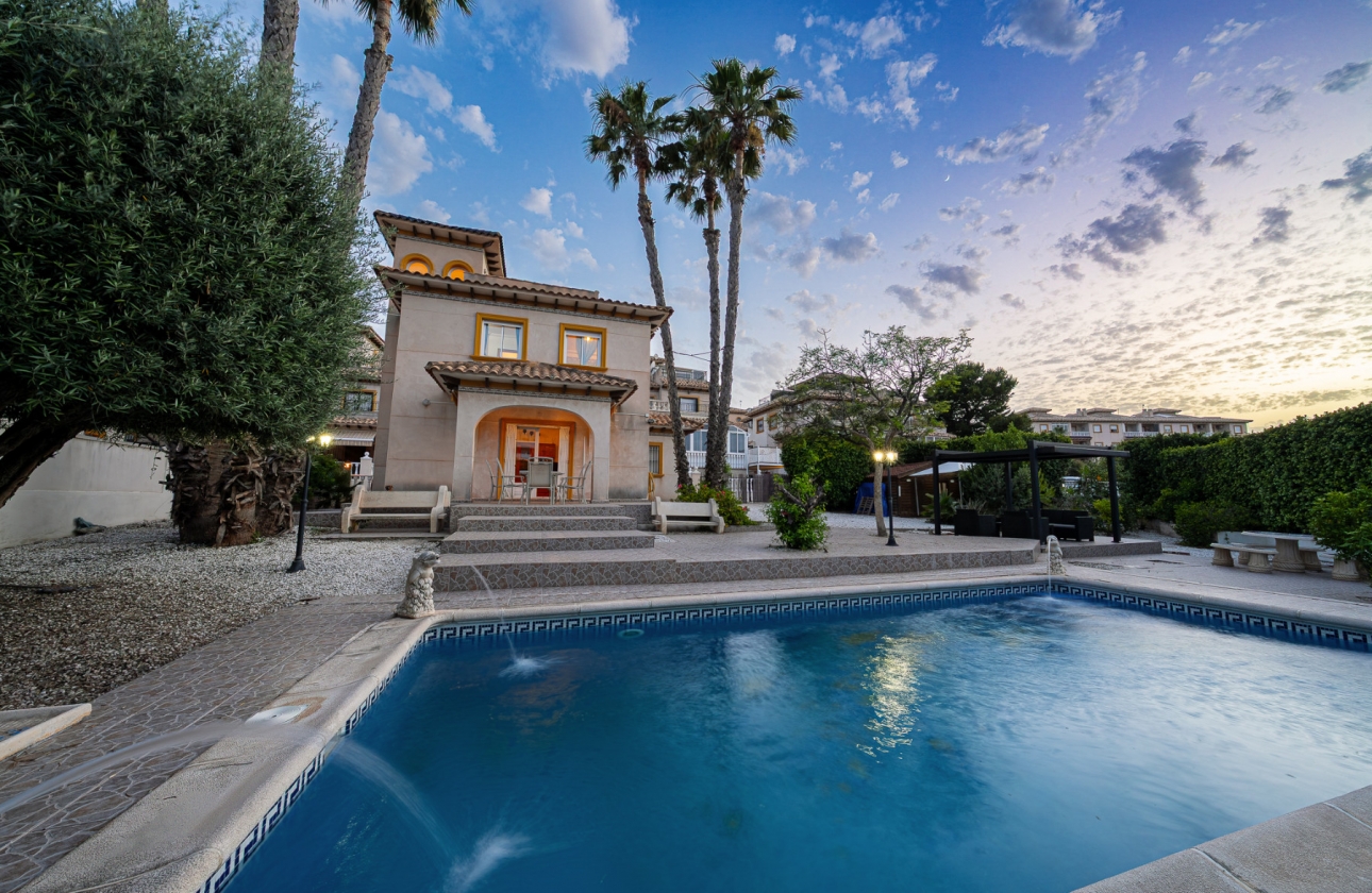 Reventa - Villa - Orihuela Costa - Playa Flamenca