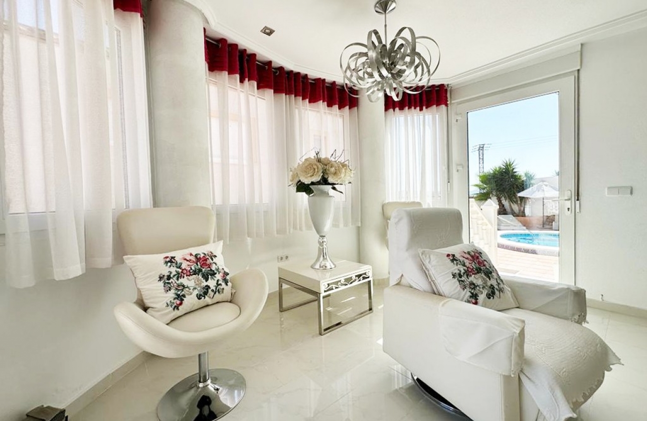 Reventa - Villa - San Miguel de Salinas