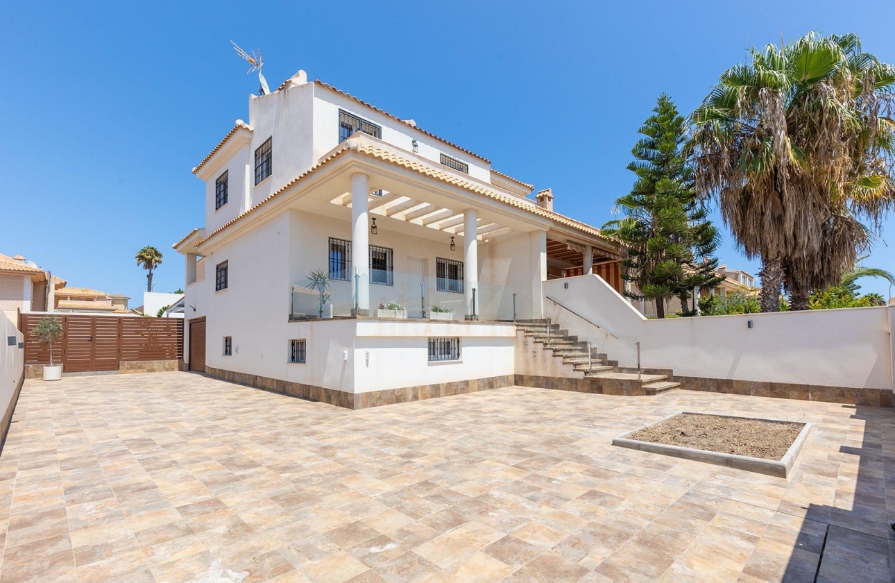 Reventa - Villa - Torrevieja - Aguas Nuevas