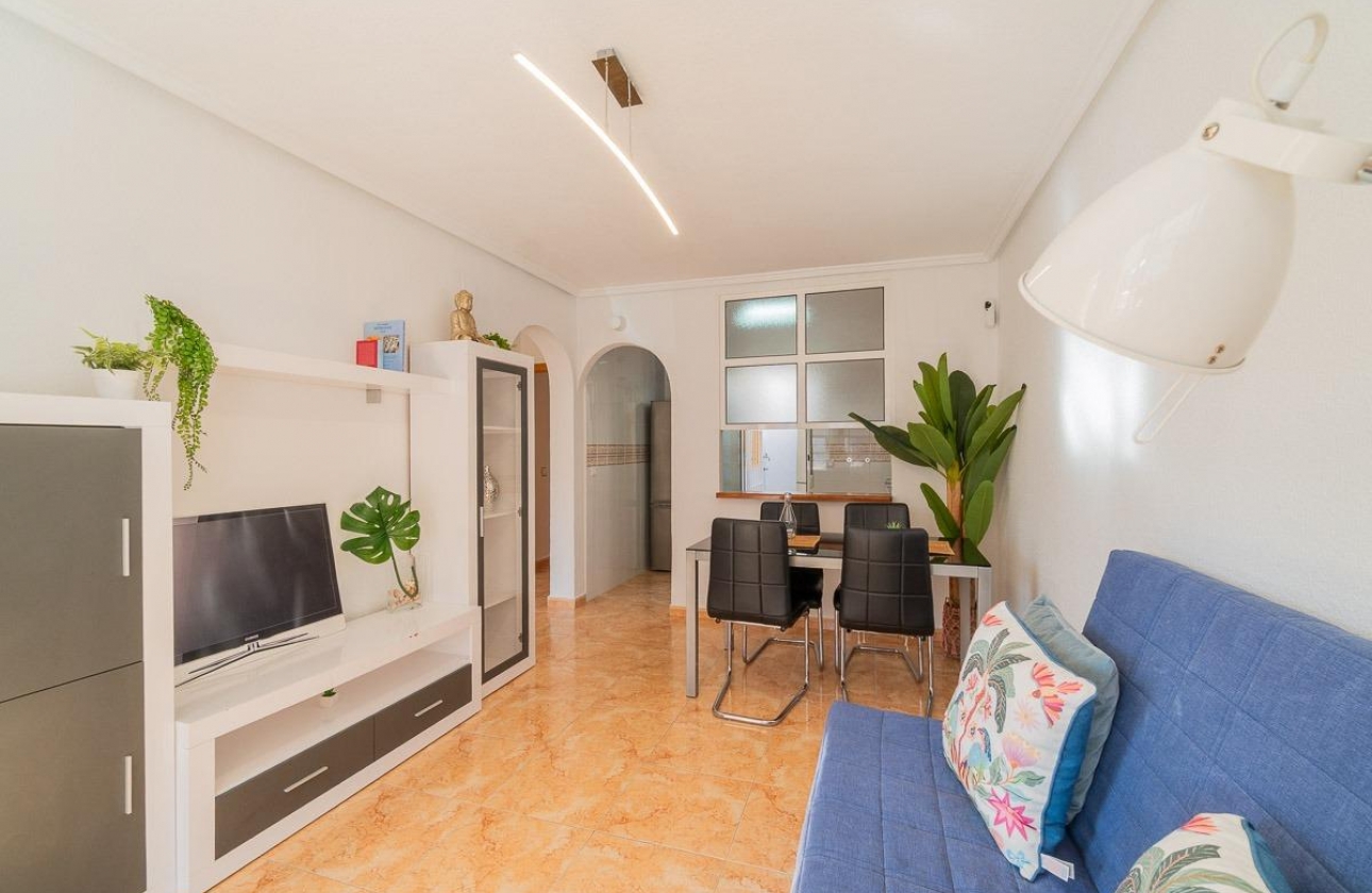 Reventa - Villa - Torrevieja - El limonar