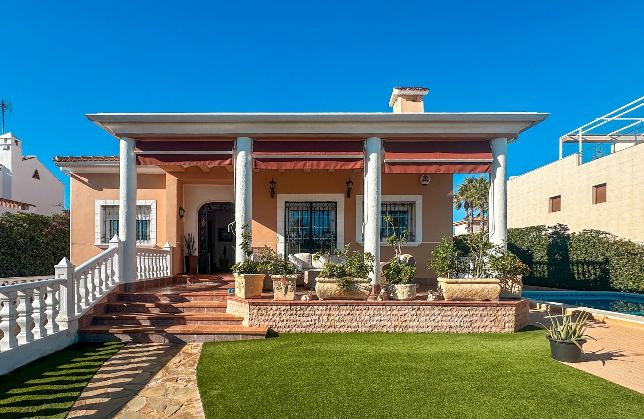 Reventa - Villa - Torrevieja - La Mata