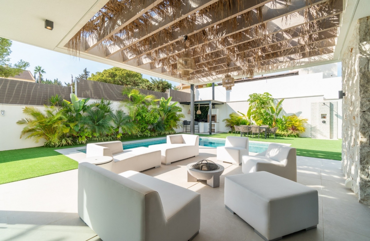 Reventa - Villa - Torrevieja - Los Balcones