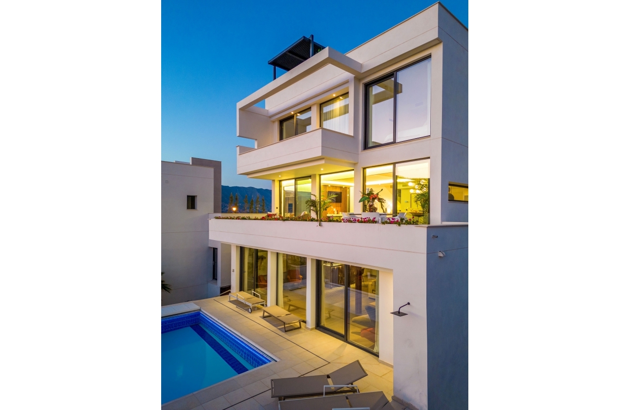 Rynek pierwotny - Villa - Mijas