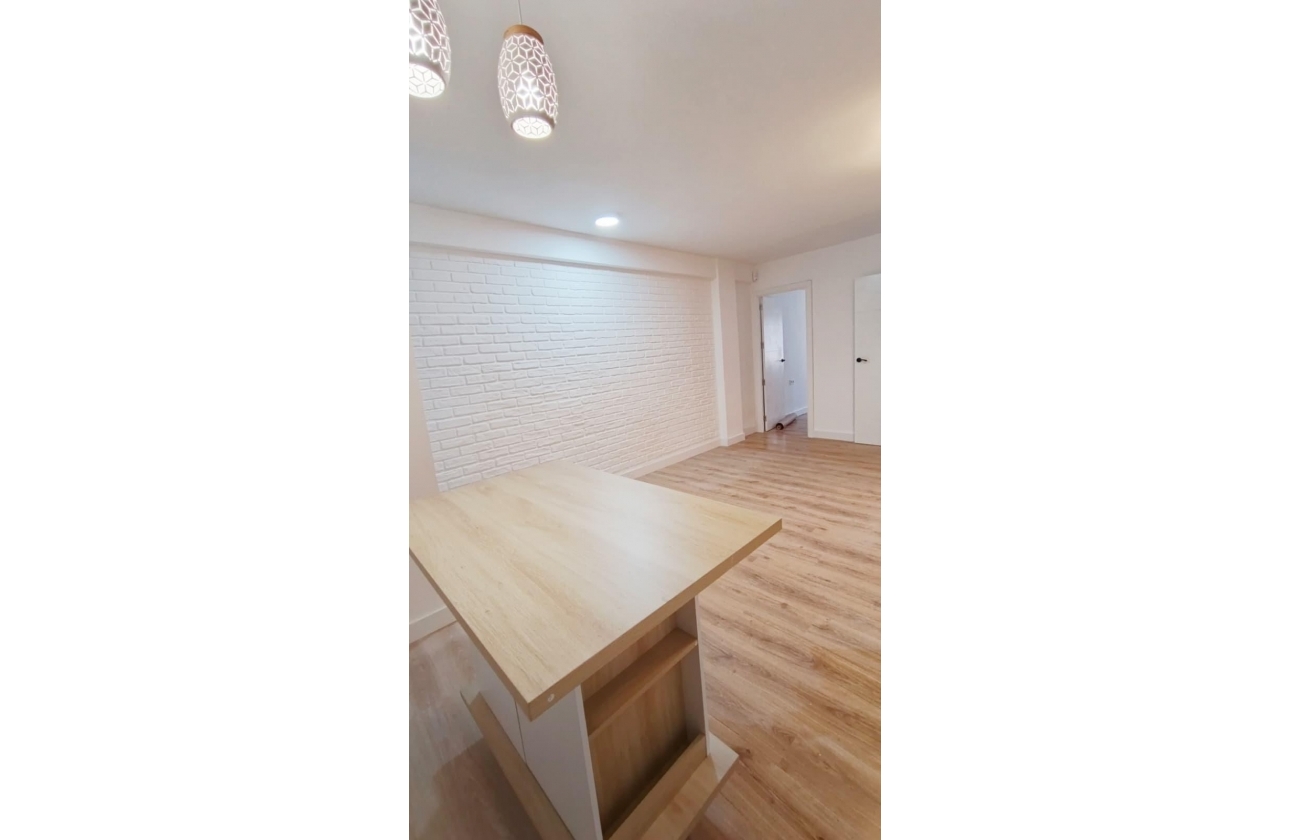 Rynek wtórny - Apartament - Torrevieja - Centro