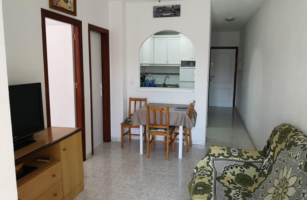 Rynek wtórny - Apartament - Torrevieja - Estacion de autobuses