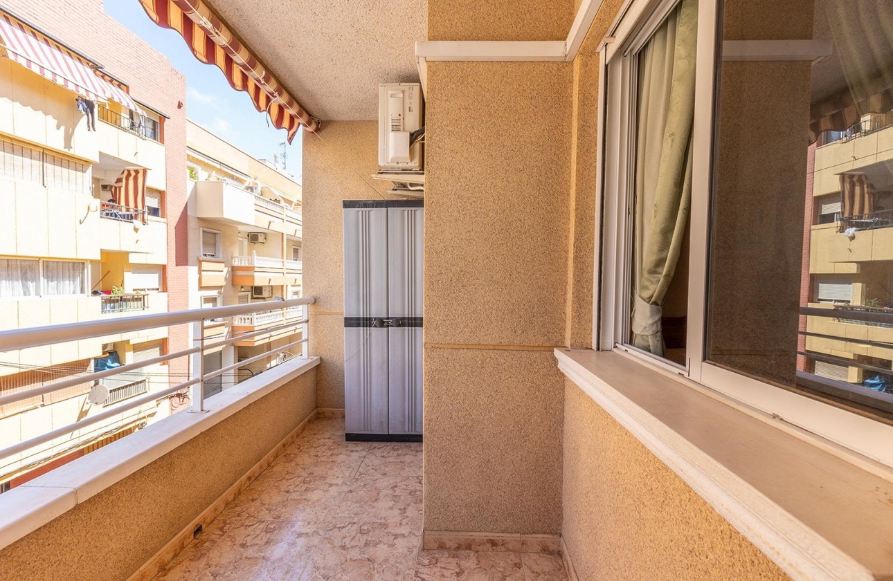 Rynek wtórny - Apartament - Torrevieja - Estacion de autobuses