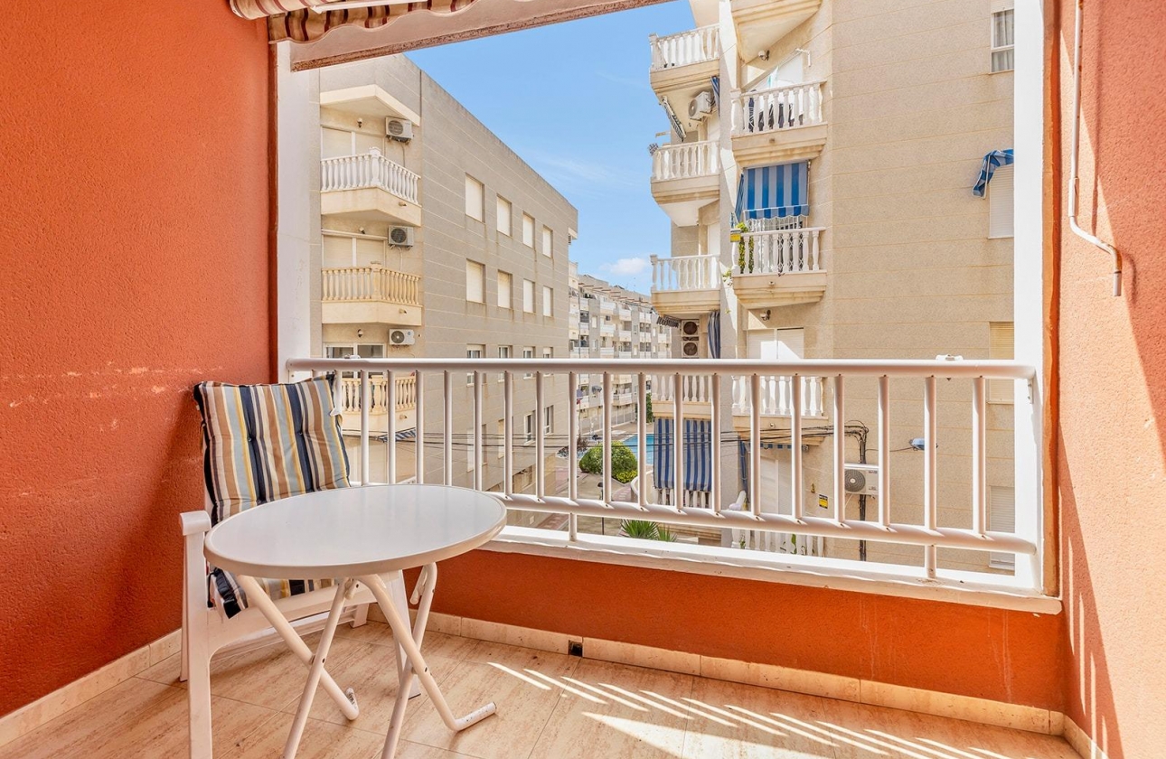 Rynek wtórny - Apartament - Torrevieja - Estacion de autobuses