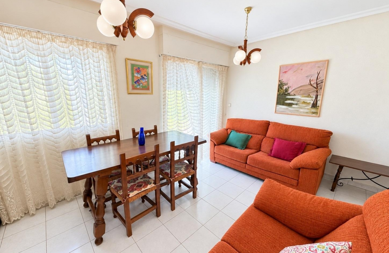 Rynek wtórny - Apartament - Torrevieja - Estacion de autobuses