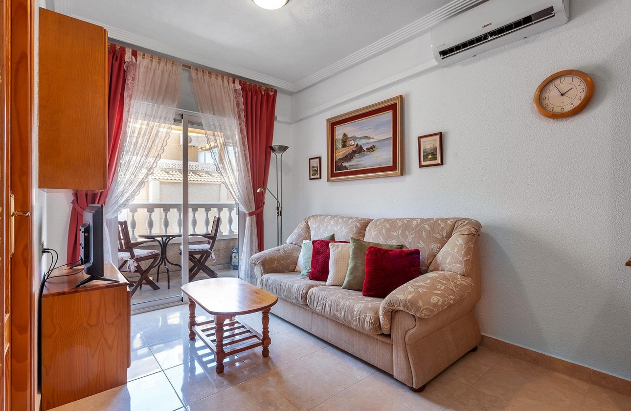 Rynek wtórny - Apartament - Torrevieja - Estacion de autobuses