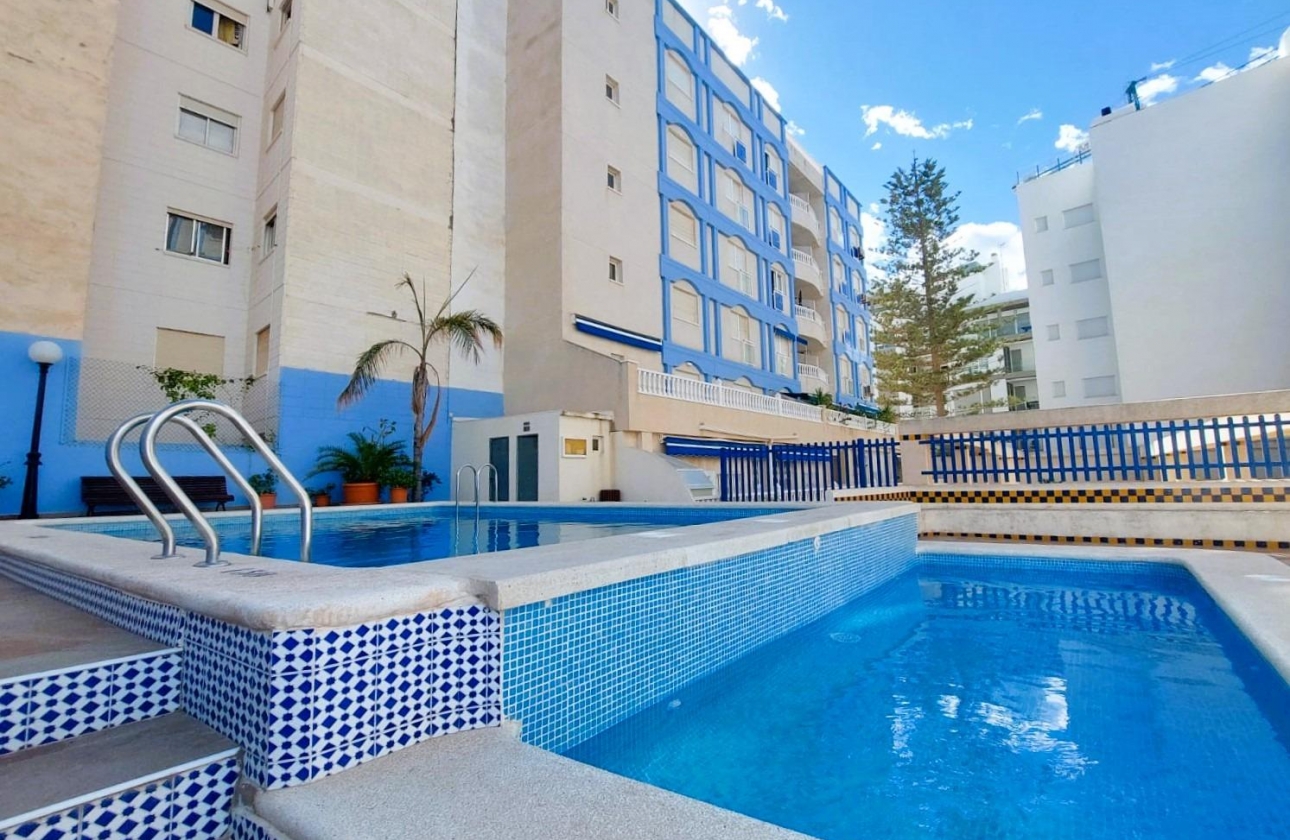 Rynek wtórny - Apartament - Torrevieja - Playa de los Locos