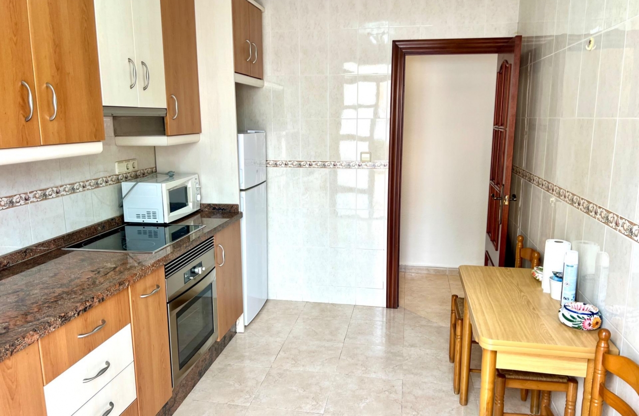 Rynek wtórny - Apartament - Torrevieja - Playa de los Naufragos