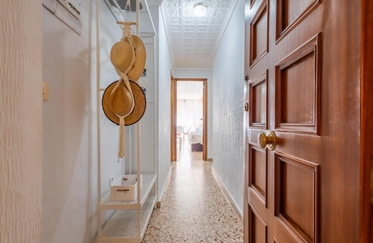 Rynek wtórny - Apartament - Torrevieja - Playa De Los Naufragos