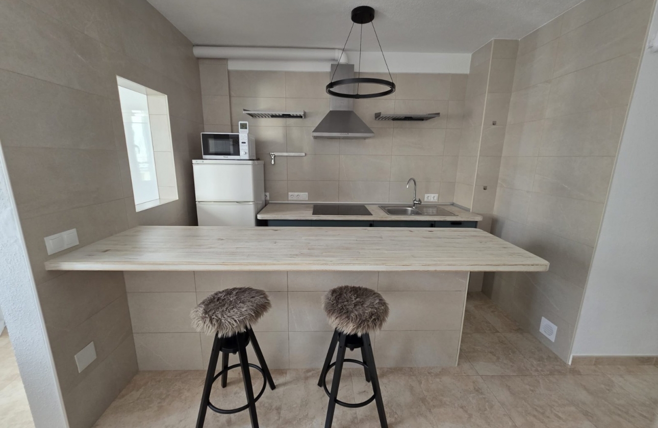 Rynek wtórny - Apartament - Torrevieja - Playa