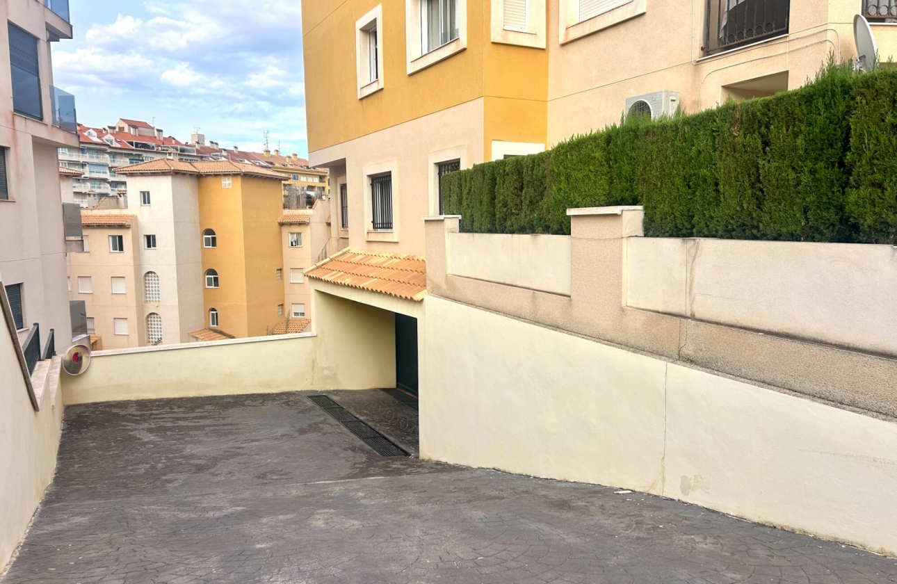 Rynek wtórny - Garaż - Orihuela Costa - Altos de Campoamor