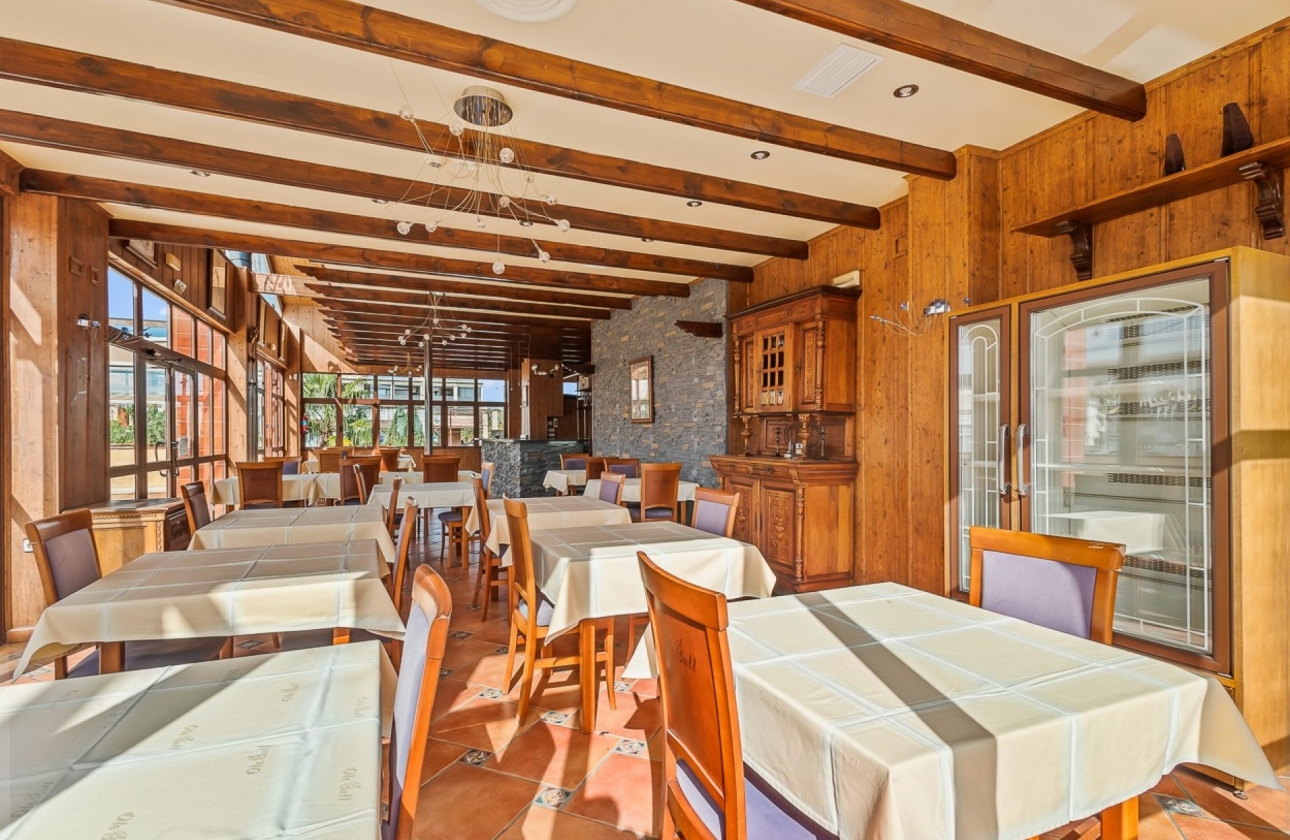 Rynek wtórny - Nieruchomość komercyjna - Orihuela Costa - Los Dolses