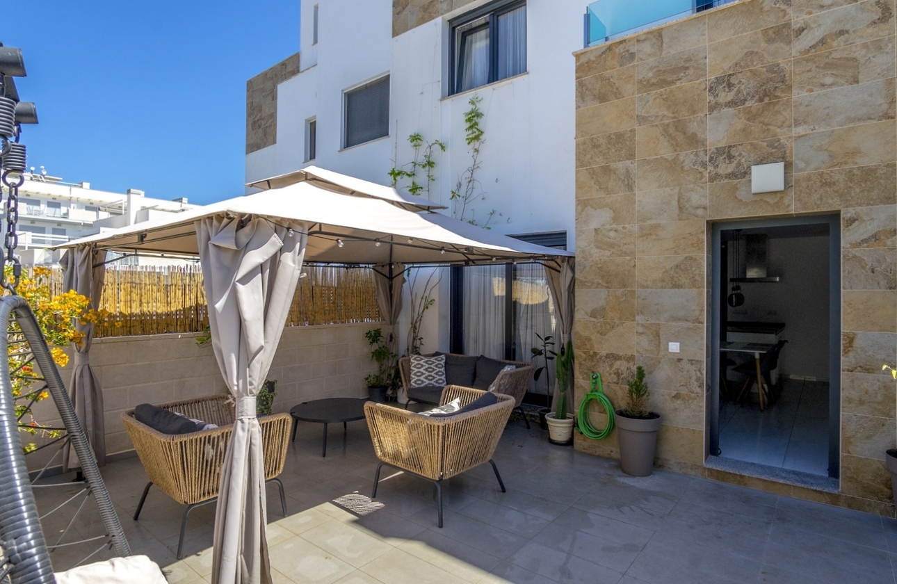 Rynek wtórny - Szeregowiec - Orihuela Costa - Costa Blanca