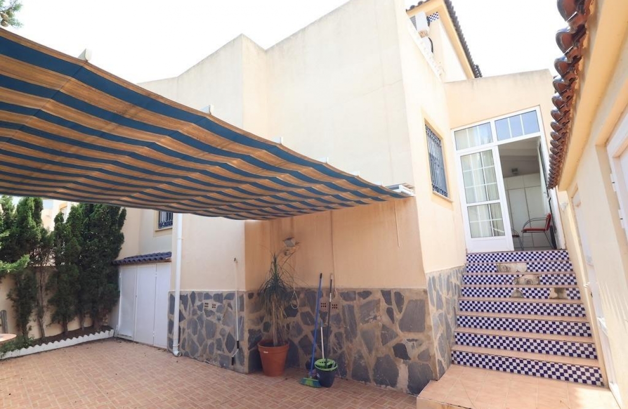 Rynek wtórny - Szeregowiec - Torrevieja - Los Balcones
