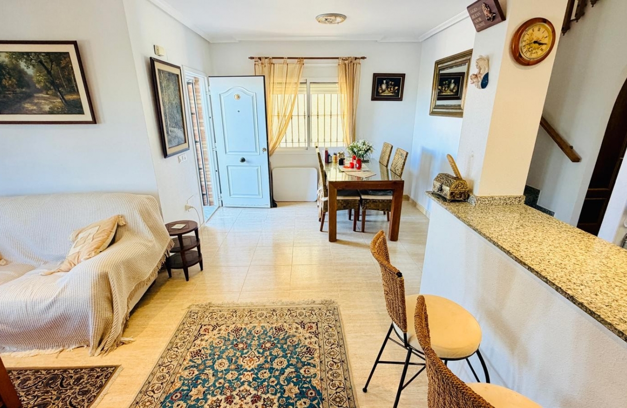 Rynek wtórny - Villa - Los Montesinos - La Herrada