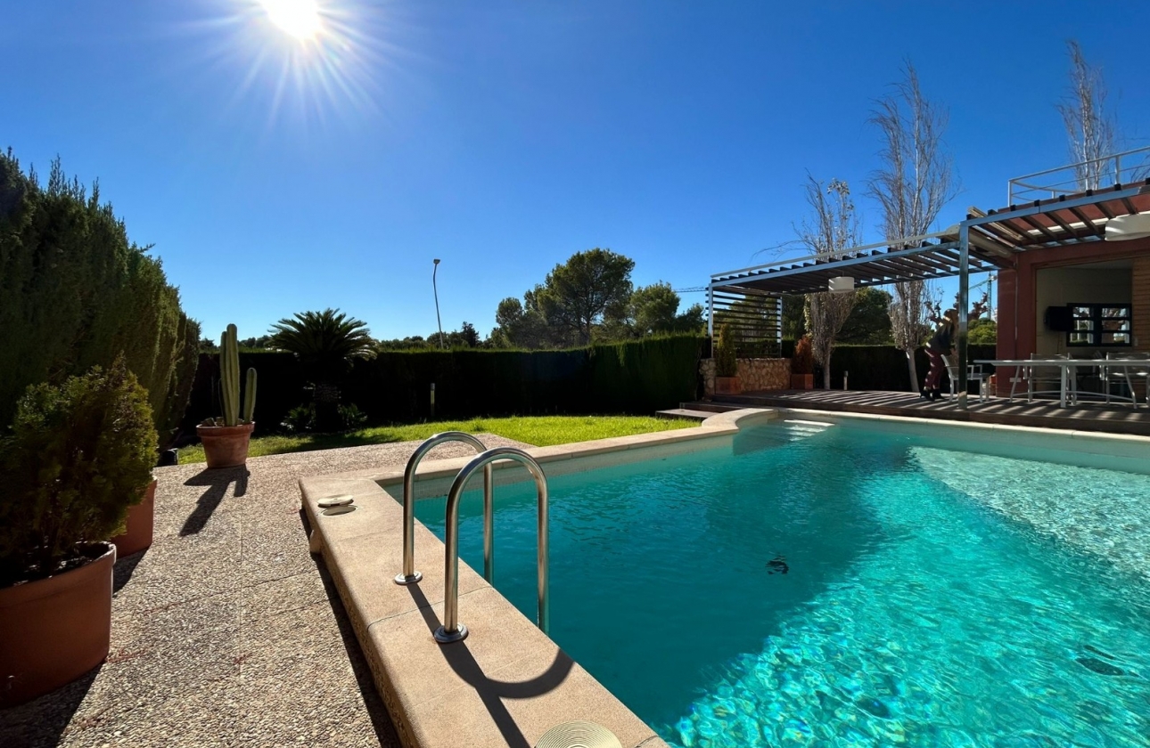 Rynek wtórny - Villa - Orihuela Costa - Dehesa de Campoamor