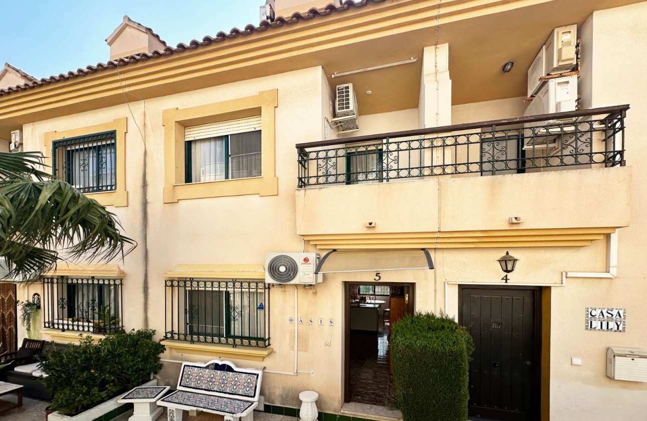Rynek wtórny - Villa - Orihuela Costa - La Zenia
