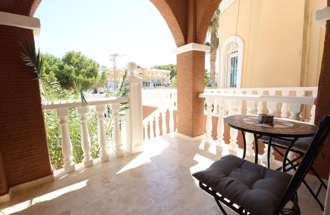 Rynek wtórny - Villa - Orihuela Costa - Las Filipinas