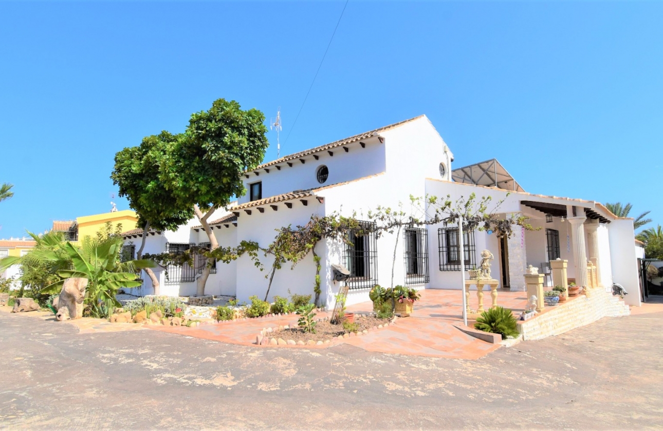 Rynek wtórny - Villa - Orihuela Costa - Villamartín