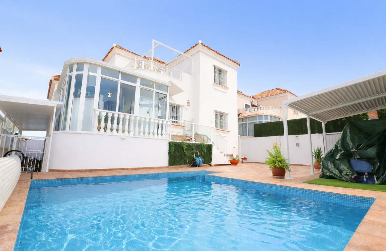 Rynek wtórny - Villa - Orihuela Costa - Villamartin
