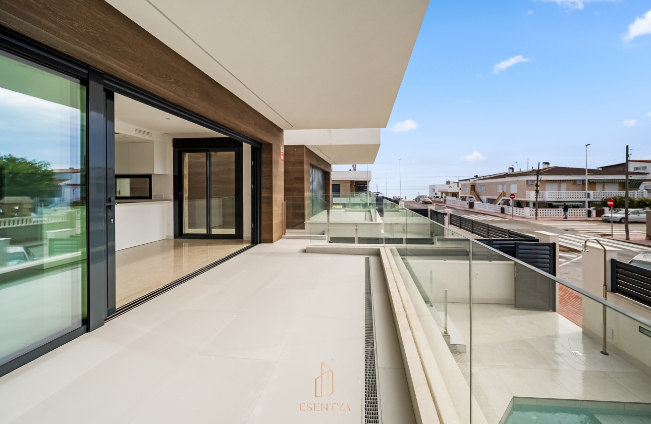 Rynek wtórny - Villa - Torrevieja - La Mata