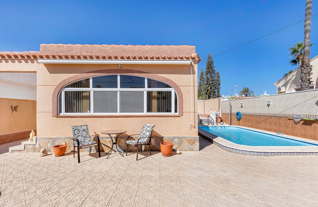 Rynek wtórny - Villa - Torrevieja - La siesta