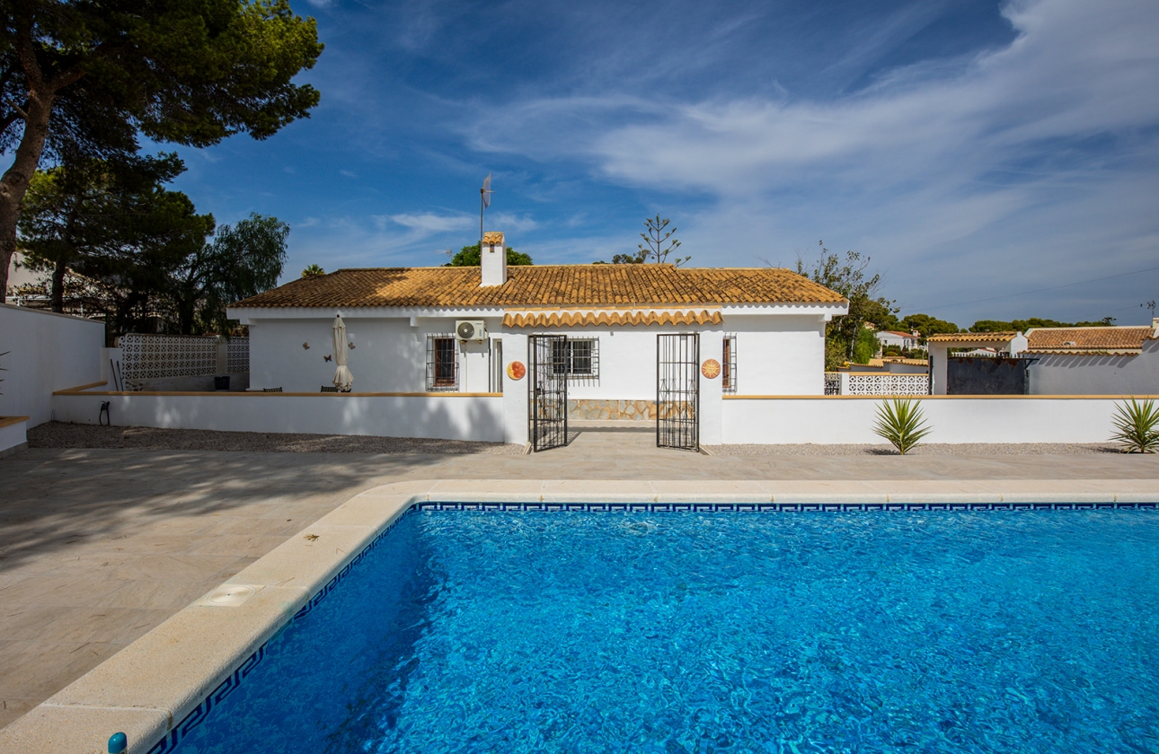 Rynek wtórny - Villa - Torrevieja - Los Balcones