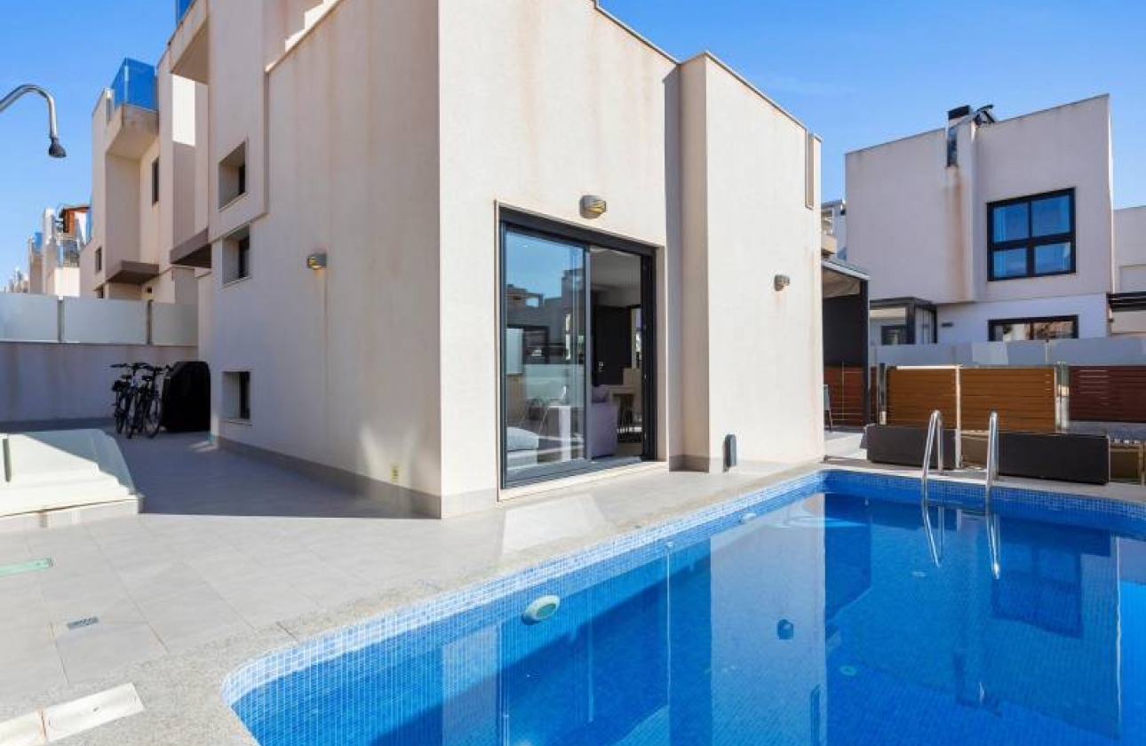 Rynek wtórny - Villa - Torrevieja - Sector 25