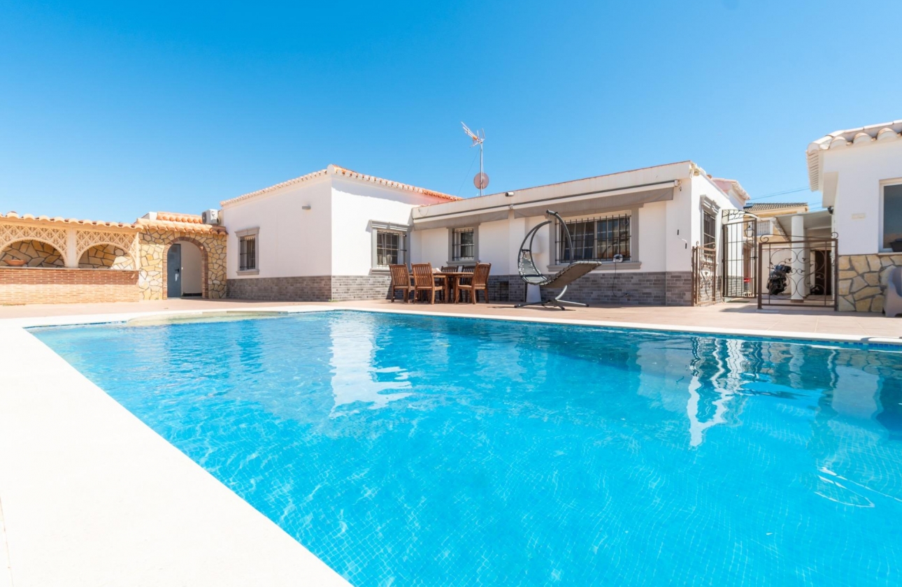 Rynek wtórny - Villa - Torrevieja - Torreta Florida