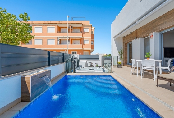 Szeregowiec - Rynek wtórny - Formentera del Segura - Formentera del Segura