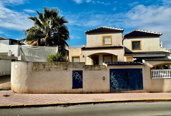 Szeregowiec - Rynek wtórny - Torrevieja - Los Balcones