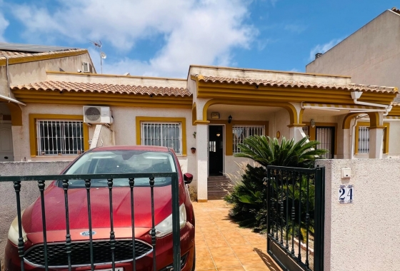 Townhouse - Resale - Daya Nueva - Daya Nueva