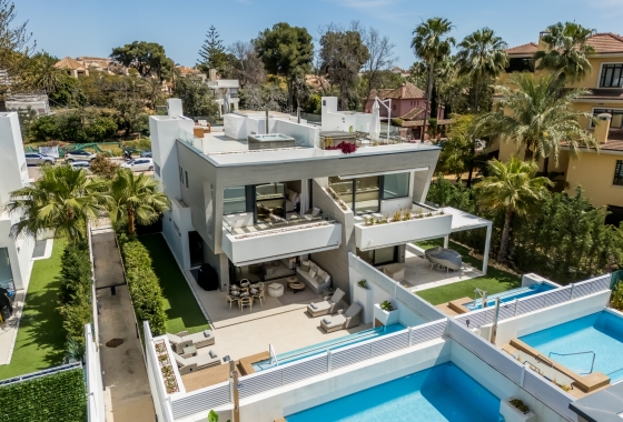 Villa - Obra nueva - Marbella - Marbella