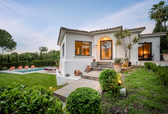 Villa - Obra nueva - Marbella - Marbella