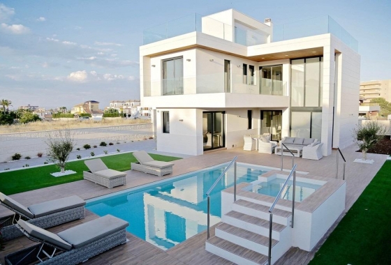 Villa - Obra nueva - Orihuela Costa - Campoamor