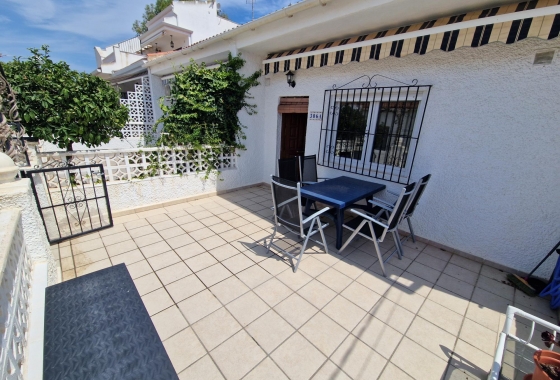 Villa - Resale - Guardamar del Segura - Pinomar