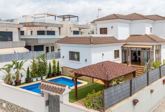 Villa - Resale - Los Montesinos - La Herrada