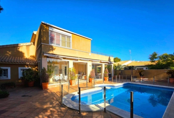 Villa - Resale - Orihuela Costa - Campoamor
