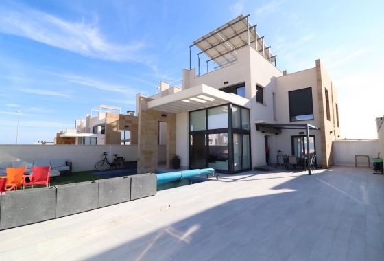 Villa - Resale - Orihuela Costa - Lomas de Cabo Roig