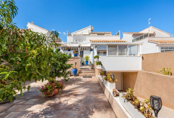 Villa - Resale - Orihuela Costa - Punta Prima